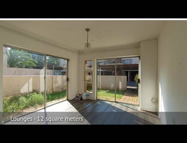 2 BEDROOM APARTMENT FOR SALE IN HOUGHTON ESTATE